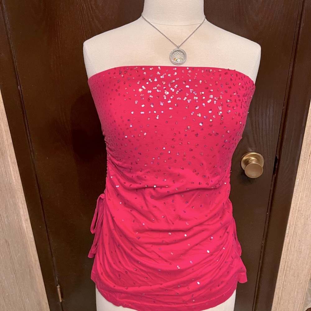 Vintage sequinned summer top. Great for hot summer nights and just looking good.